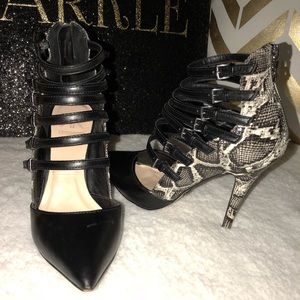*Kardashian Kollection black pumps*